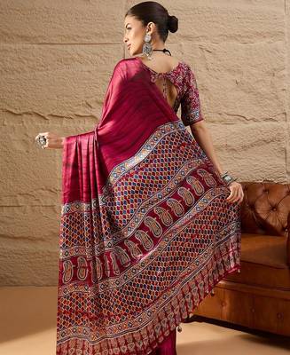 Pink women pink printed block print sarees 3
