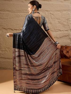 Black women ethnic block printed poly crepe saree 5