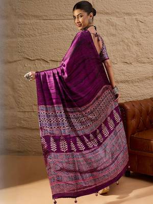 Purple ethnic motifs  crepe designer block print saree 4