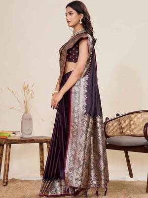 Brown woven design sarees blouse piece 5