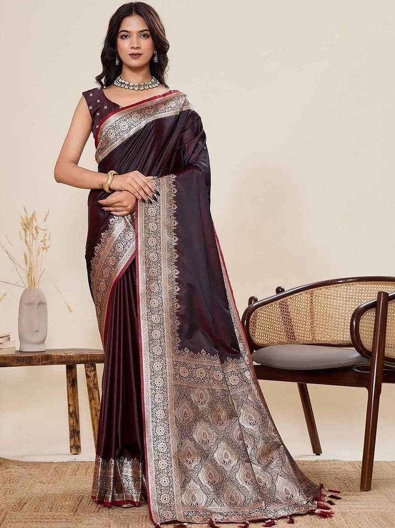 Brown woven design saree with unstitched blouse piece