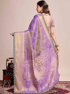 Purple woven design saree with unstitched blouse piece 3