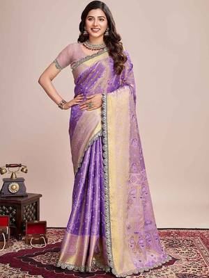 Purple woven design saree with unstitched blouse piece 5