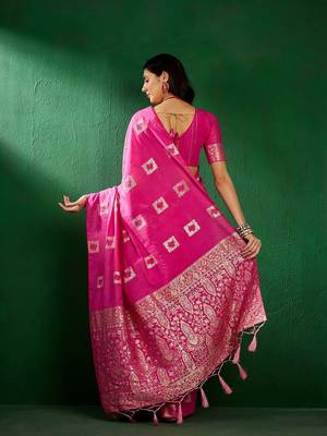 Pink ethnic motifs woven design sequined banarasi sarees 5
