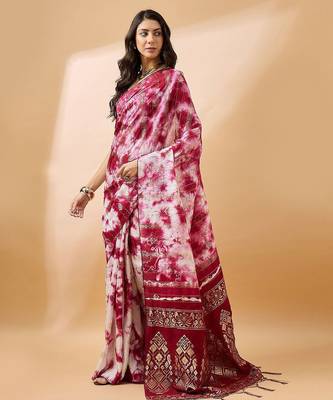 Red striped woven design tie & dye banarasi saree 4