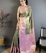 Green floral zari silk blend kanjeevaram saree