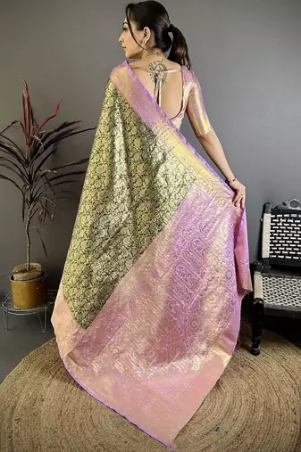 Green floral zari silk blend kanjeevaram saree