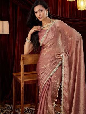 Pink embroidered bordered tissue saree with blouse piece 3