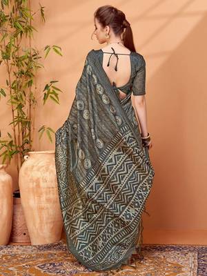 Grey printed saree with matching blouse 2