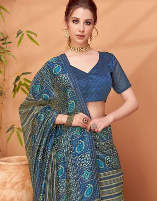 Navy blue printed saree with matching blouse 4