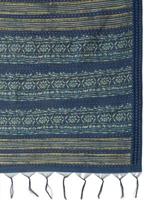 Navy blue printed saree with matching blouse 5