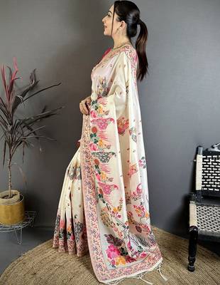 Off white woven design silk blend handloom jamdani saree 3