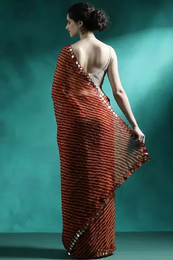 Red printed saree with blouse piece