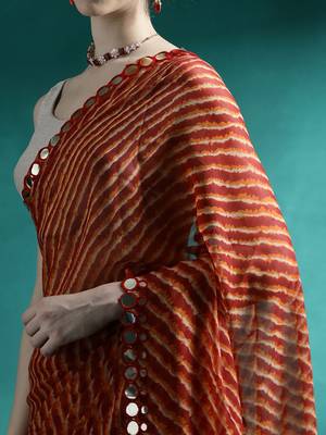 Red printed saree with blouse piece 5