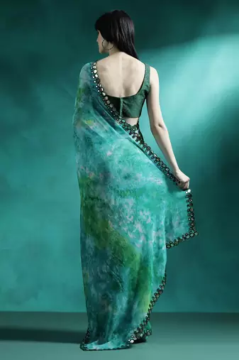 Green tie & dye printed saree with blouse piece