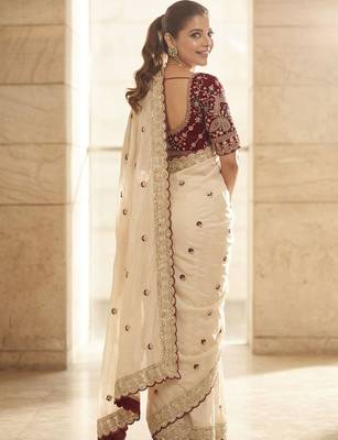 White embellished embroidered sequinned sarees with blouse piece 3