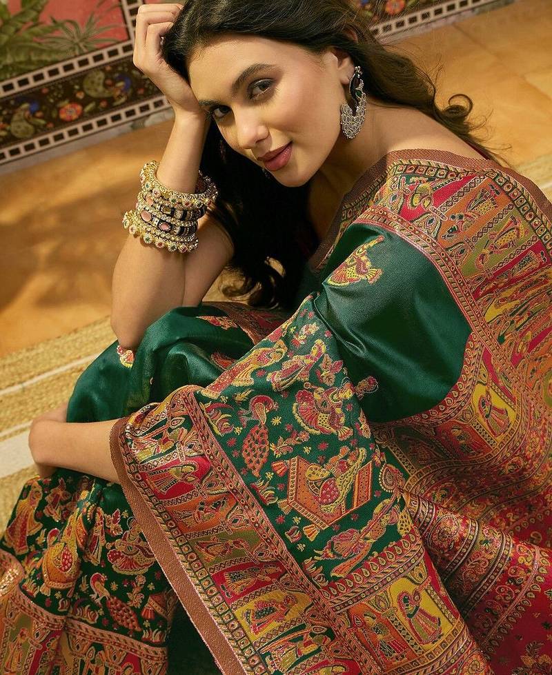 Green woven design saree with unstitched blouse