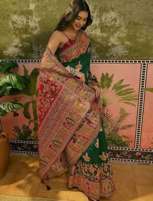 Green woven design saree with unstitched blouse 5