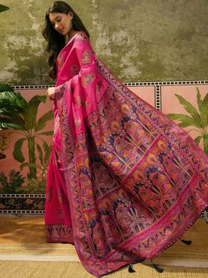Pink woven design saree with unstitched blouse 3