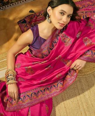 Pink woven design saree with unstitched blouse 5