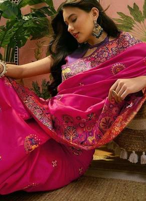 Pink woven design saree with unstitched blouse 2