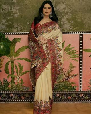 Off white position printed zari weaving saree with contrast blouse piece 3