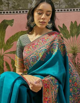 Teal position printed zari weaving saree with contrast blouse piece 2