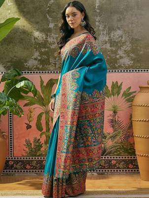 Teal position printed zari weaving saree with contrast blouse piece 3
