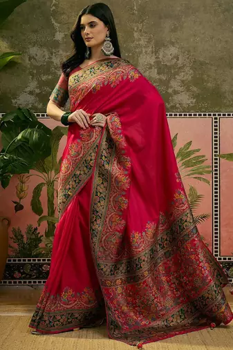 Magenta position printed zari weaving saree with contrast blouse piece