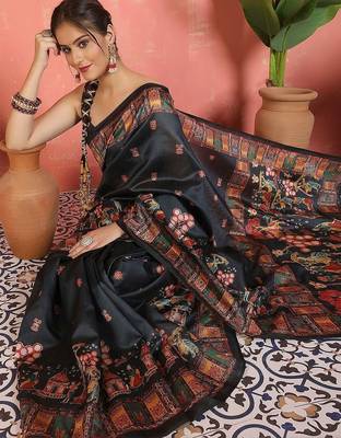 Black ethnic motifs printed saree with unstitched blouse 1