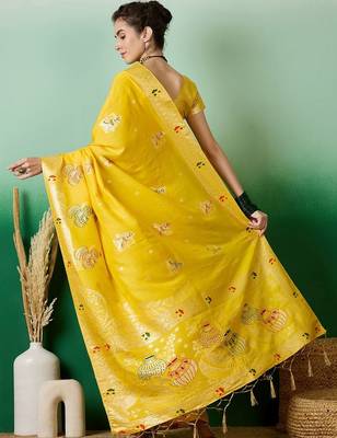 Yellow ethnic motif zari woven kanjeevaram saree with blouse 4
