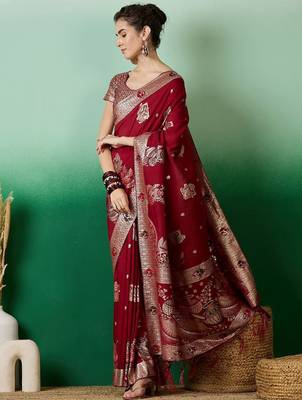 Maroon ethnic motif zari woven tassel detail kanjeevaram saree 3