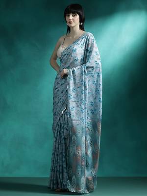 Turquoise geometric printed saree with blouse piece 2