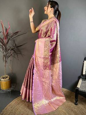 Purple woven design zari silk blend handloom kanjeevaram saree 3