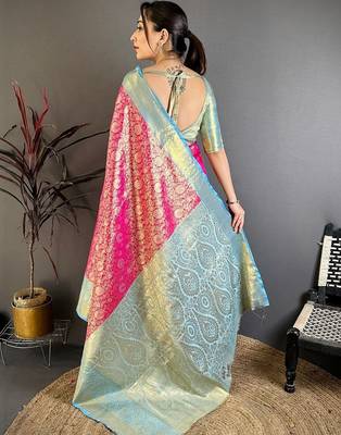 Magenta woven design zari silk blend kanjeevaram saree 4