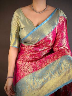 Magenta woven design zari silk blend kanjeevaram saree 5