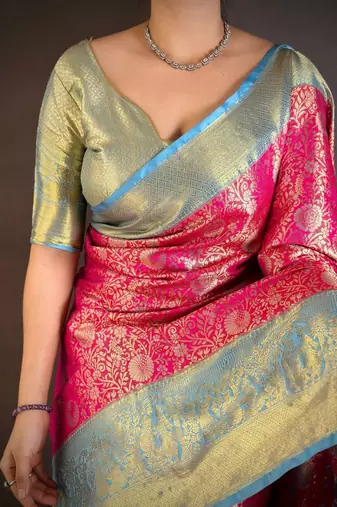 Magenta woven design zari silk blend kanjeevaram saree