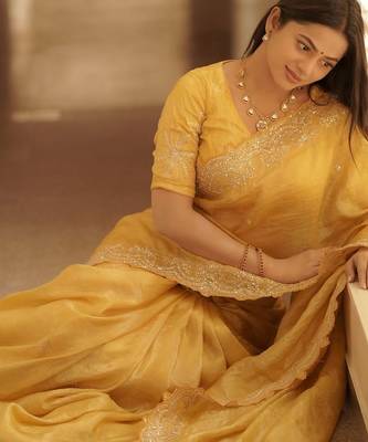 Yellow embellished embroidered sequinned saree with blouse piece 3