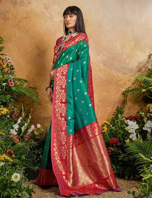 Green ethnic motifs woven design saree with unstitched blouse 3
