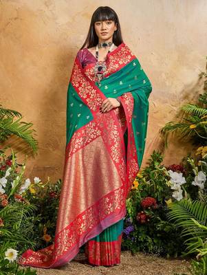 Green ethnic motifs woven design saree with unstitched blouse 4