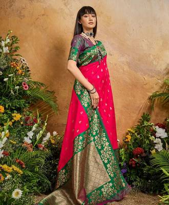 Pink ethnic motifs woven design saree with unstitched blouse 4