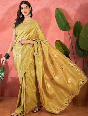 Green woven design banarasi saree with blouse piece 4