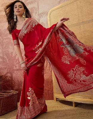 Red floral zari heavy work saree with blouse piece 2
