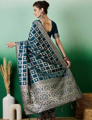 Teal zari woven checkered saree with blouse 4