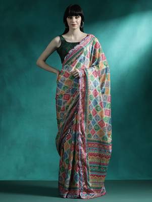Green geometric printed mirror work saree 1