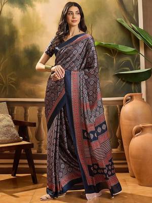 Navy blue women printed ajrakh saree with blousepiece 2