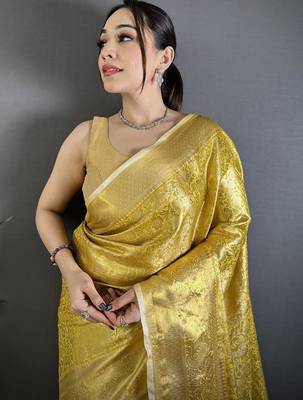 Gold woven design zari silk blend kanjeevaram saree 3