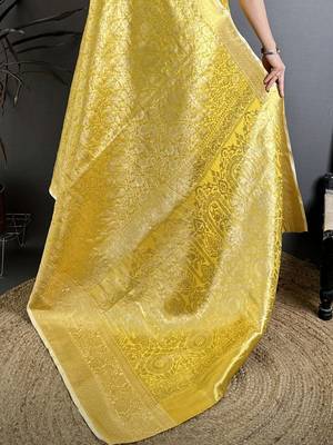 Gold woven design zari silk blend kanjeevaram saree 4