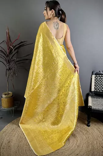 Gold woven design zari silk blend kanjeevaram saree