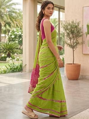Green shibori printed  cotton saree with blouse piece 5